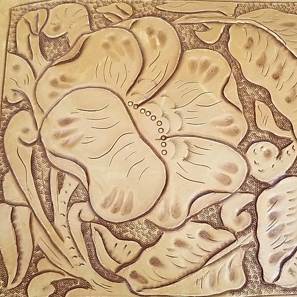 Vintage 1970s Boho Tooled Leather Flowers and Leaves Clutch Handbag - Picture 15 of 16